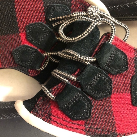 New SOREL Out 'N About Plus Waterproof Tartan Boot - Picture 8 of 9